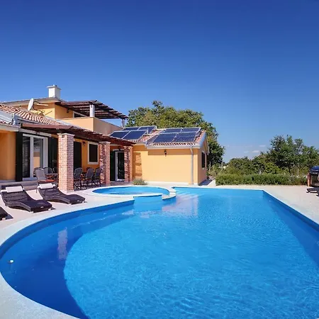 Villas Vea Histria Βίλα Režanci