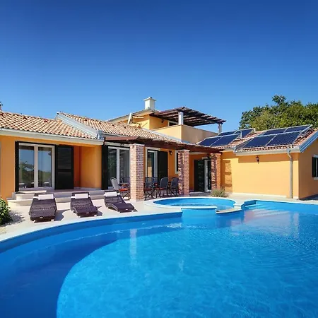 Vila Villas Vea Histria Rezanci