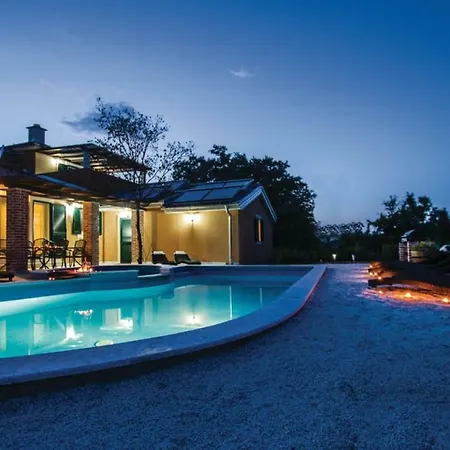 Vila Villas Vea Histria Rezanci