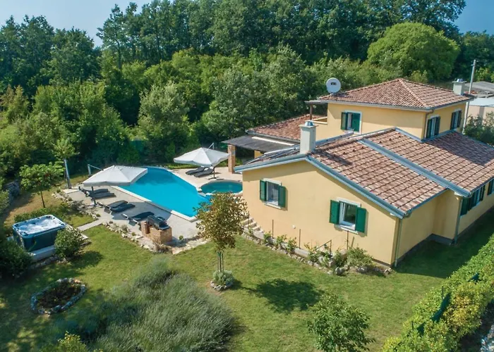 Vila Villas Vea Histria Rezanci